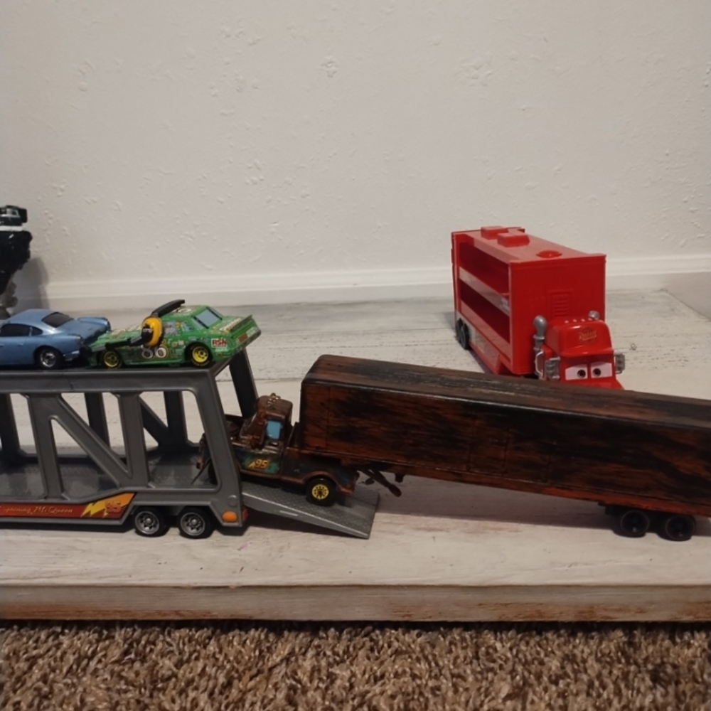 Lot Disney Pixar Cars Mattel Mack Mini Racers Hauler Red and 4 cars Rare mater - Picture 10 of 12
